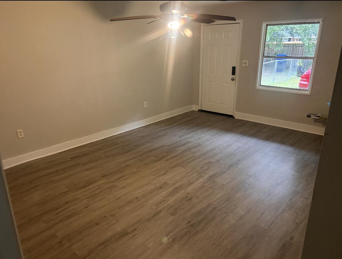 1605 Pineview Road A & B