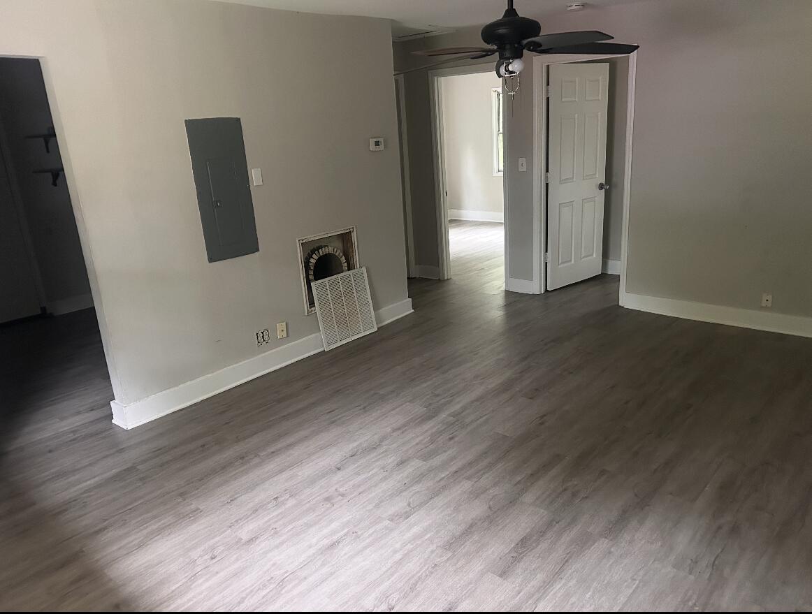 1605 Pineview Road A & B