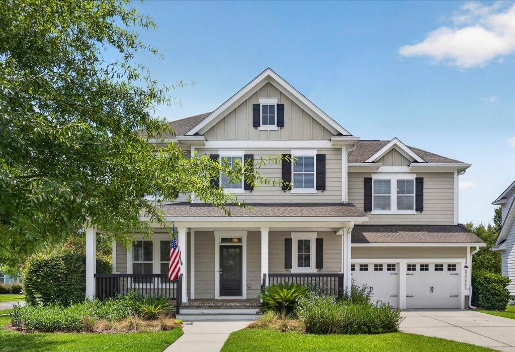 Photo of 725 Quintan Street, Summerville, SC 29486 (MLS # 26020447)