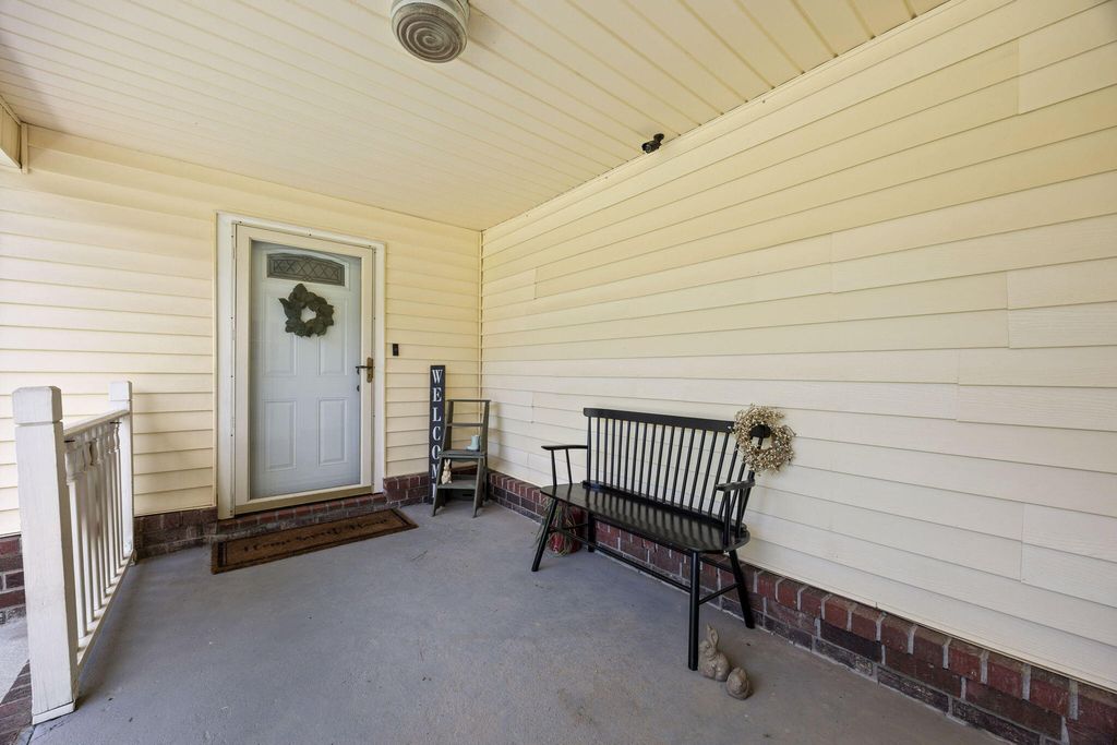 Photo of 122 George Lane, Bonneau, SC 29431 (MLS # 26006948)