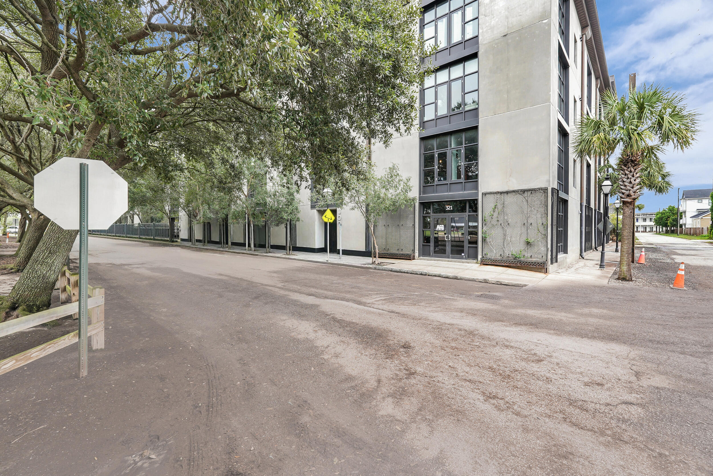 1 Cool Blow Street 323