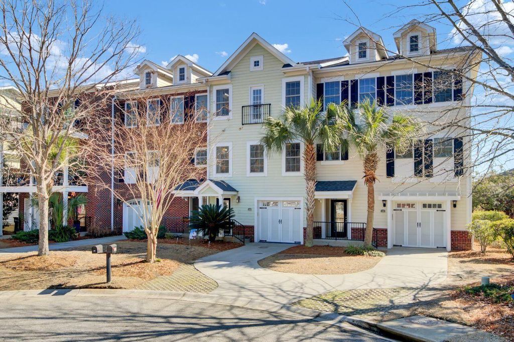 Photo of 124 Summers Creek Court #109-3, Mount Pleasant, SC 29464 (MLS # 25024998)
