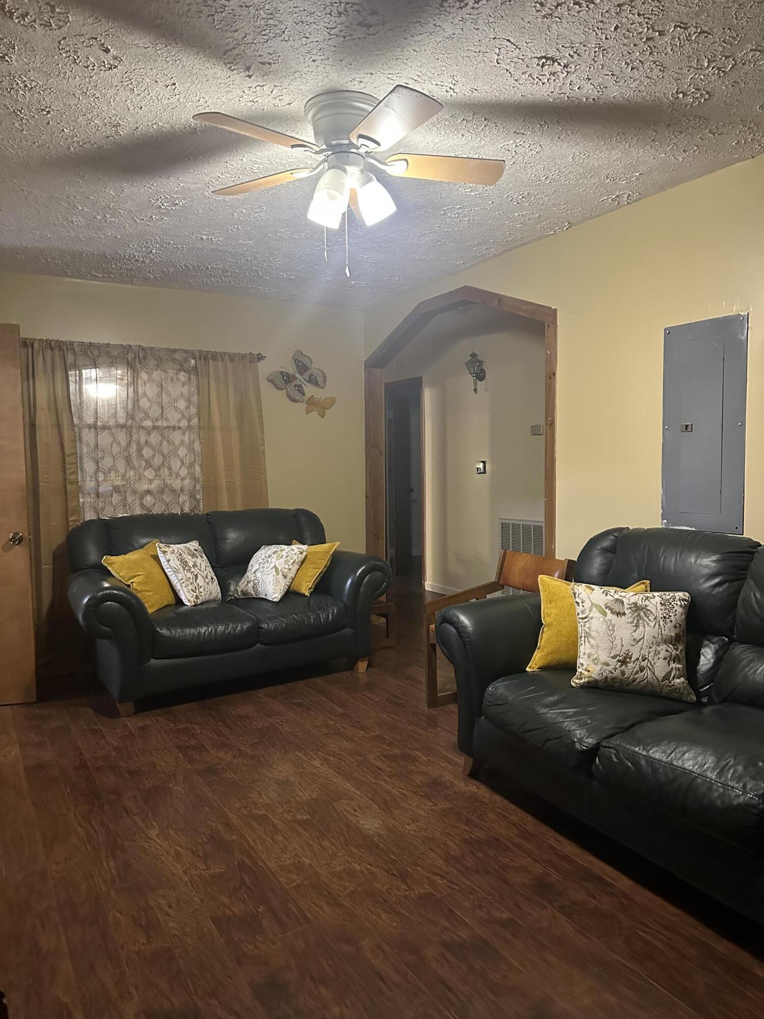 125 Cottonwood Drive