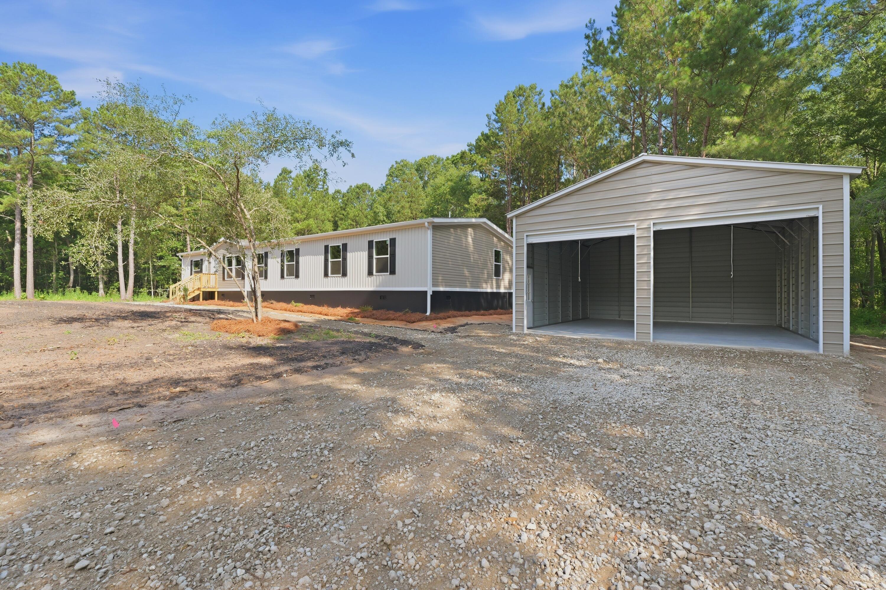 329 Hickory Nut Way