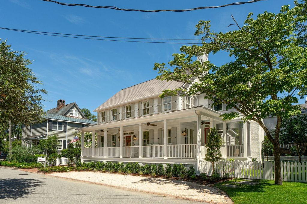 Photo of 133 Mary Street, Mount Pleasant, SC 29464 (MLS # 25025014)