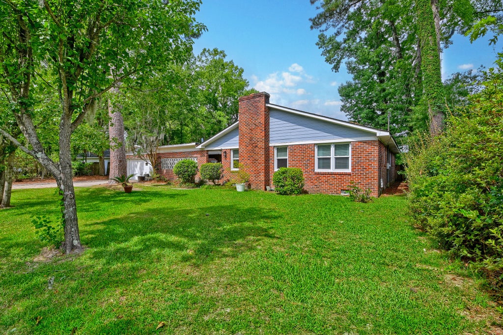Photo of 843 Trent Street, Charleston, SC 29414 (MLS # 26017725)