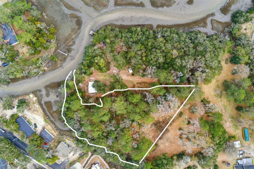 Photo of 1944 Bradham Road, Charleston, SC 29412 (MLS # 26004978)