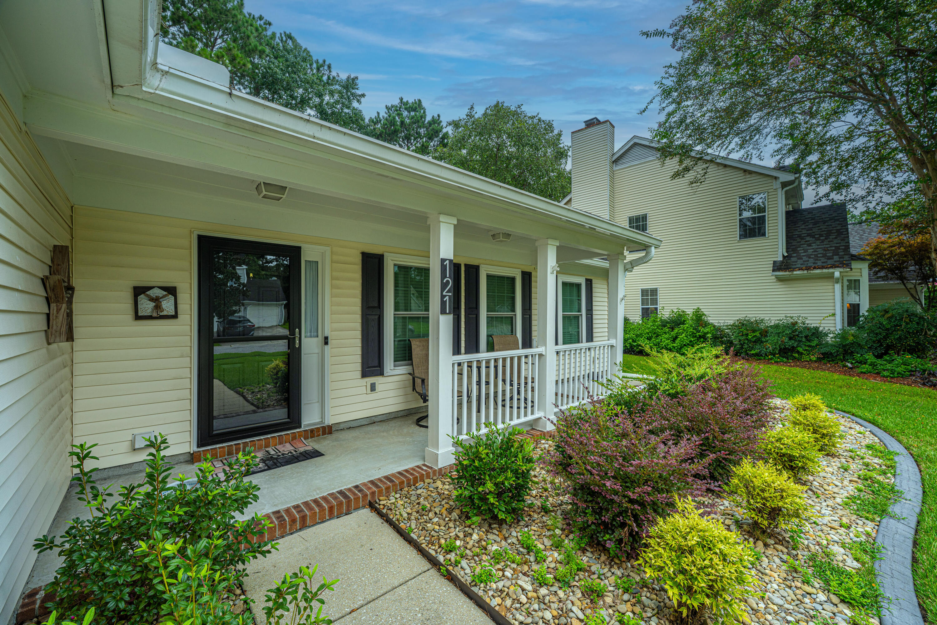 121 Chesterton Drive