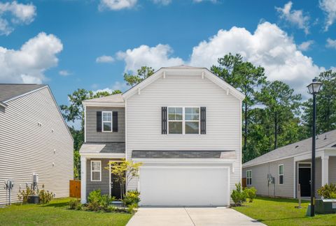 641 Silver Spruce Street Summerville SC 29486