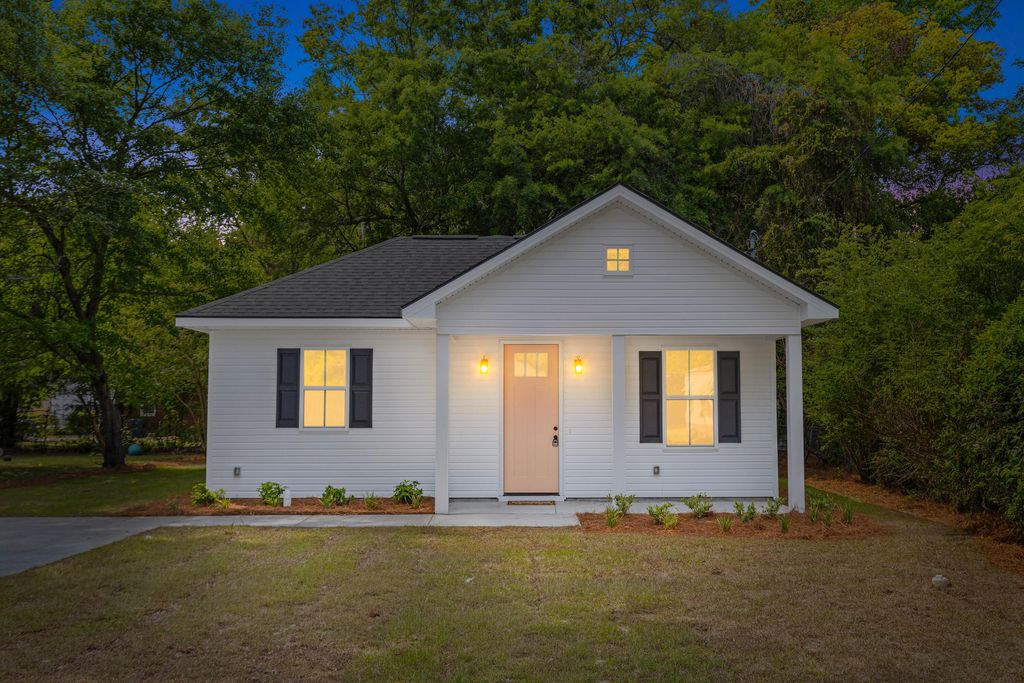 Photo of 2620 Stark Lane, North Charleston, SC 29405 (MLS # 26010999)