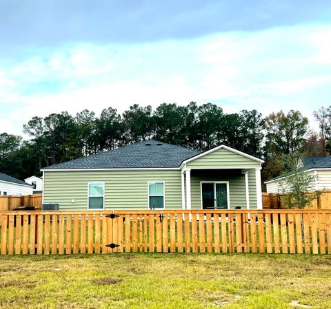 A home in Moncks Corner