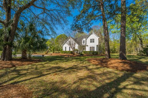 Photo of 3930 Colonel Vanderhorst Circle, Mount Pleasant, SC 29466 (MLS # 26008041)