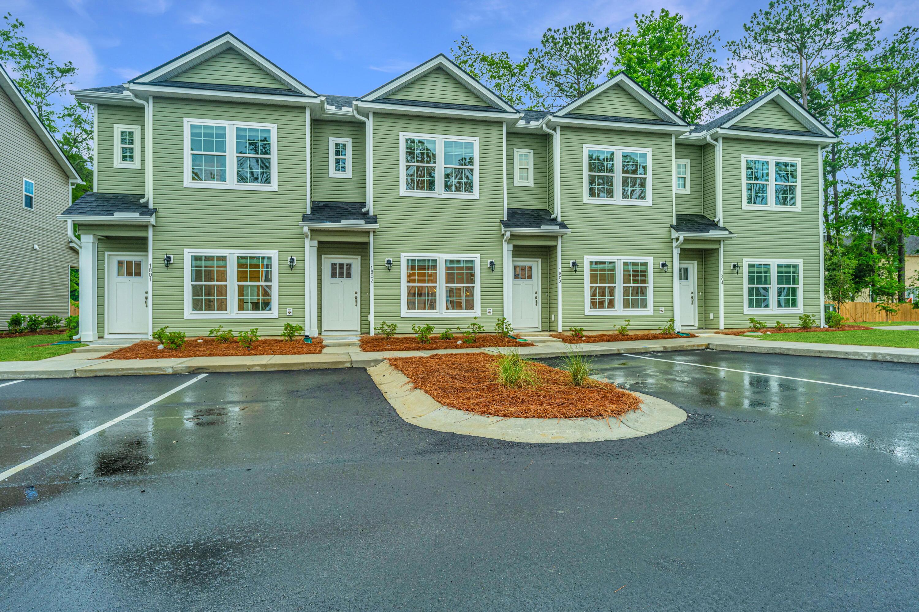 604 Twin Rivers Drive