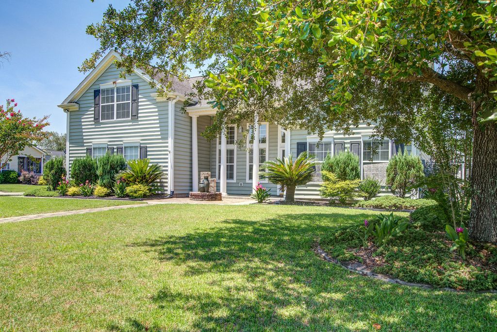 Photo of 100 Cottage Path Lane, Summerville, SC 29485 (MLS # 25031997)