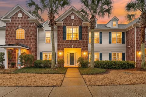 Photo of 1614 Camfield Lane, Mount Pleasant, SC 29466 (MLS # 26006061)