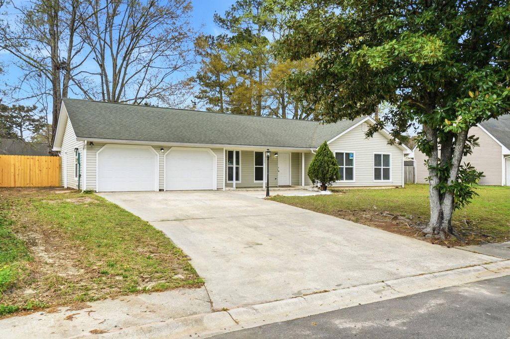 Photo of 121 University Drive, Ladson, SC 29456 (MLS # 26007145)
