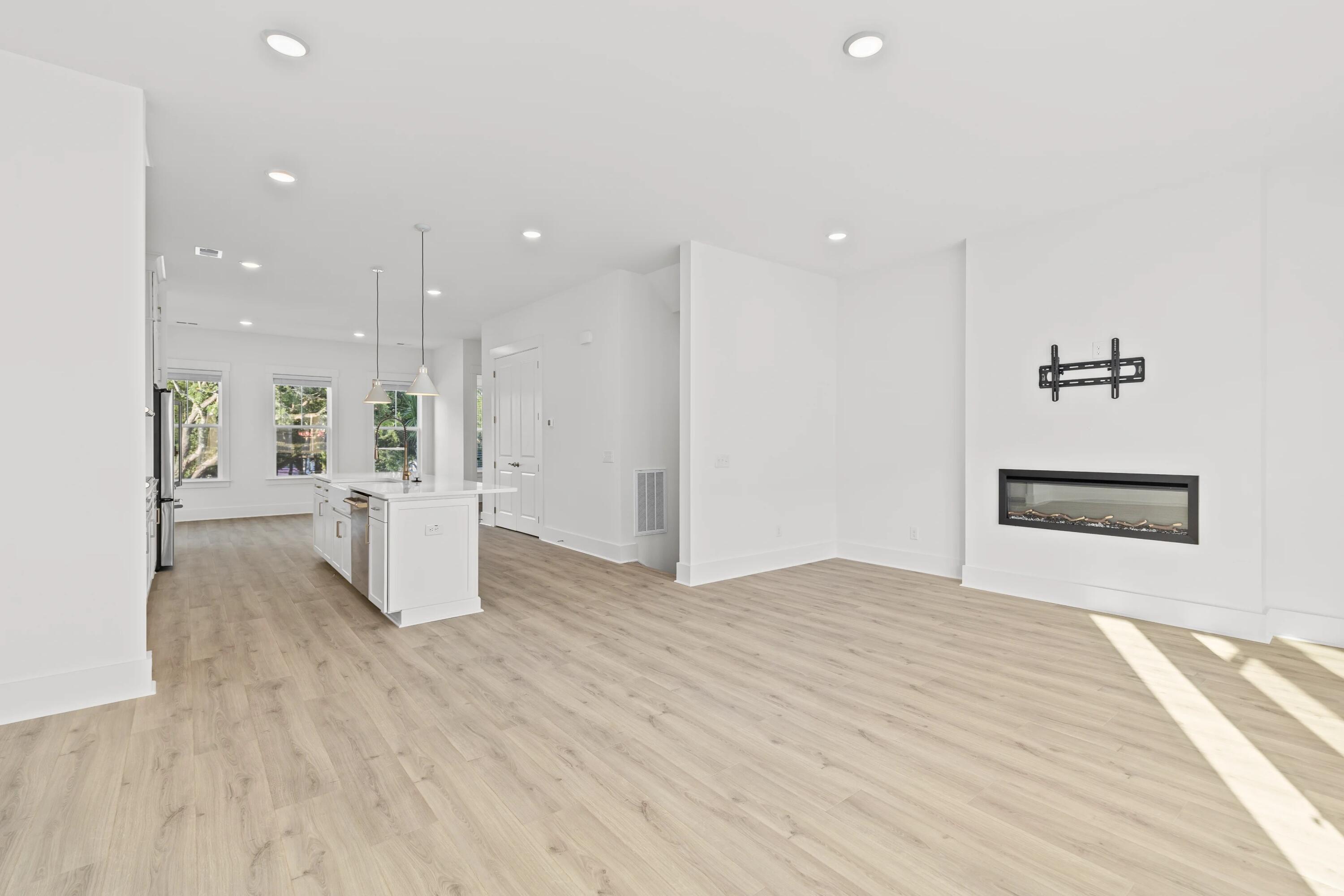 128 Etta Way