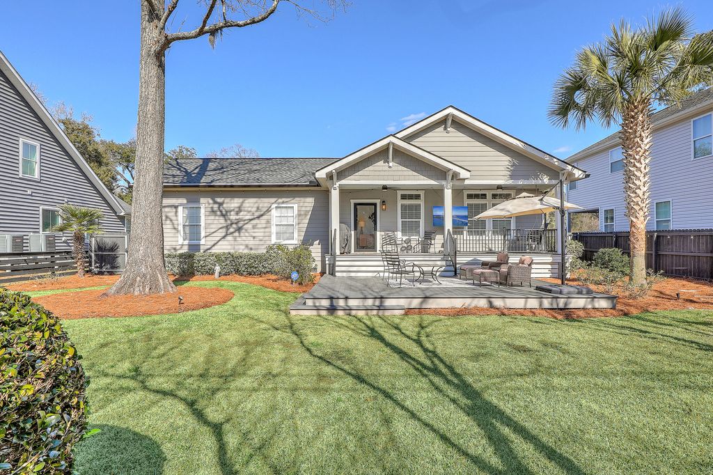 Photo of 1987 Hollings Road, Charleston, SC 29412 (MLS # 26005261)