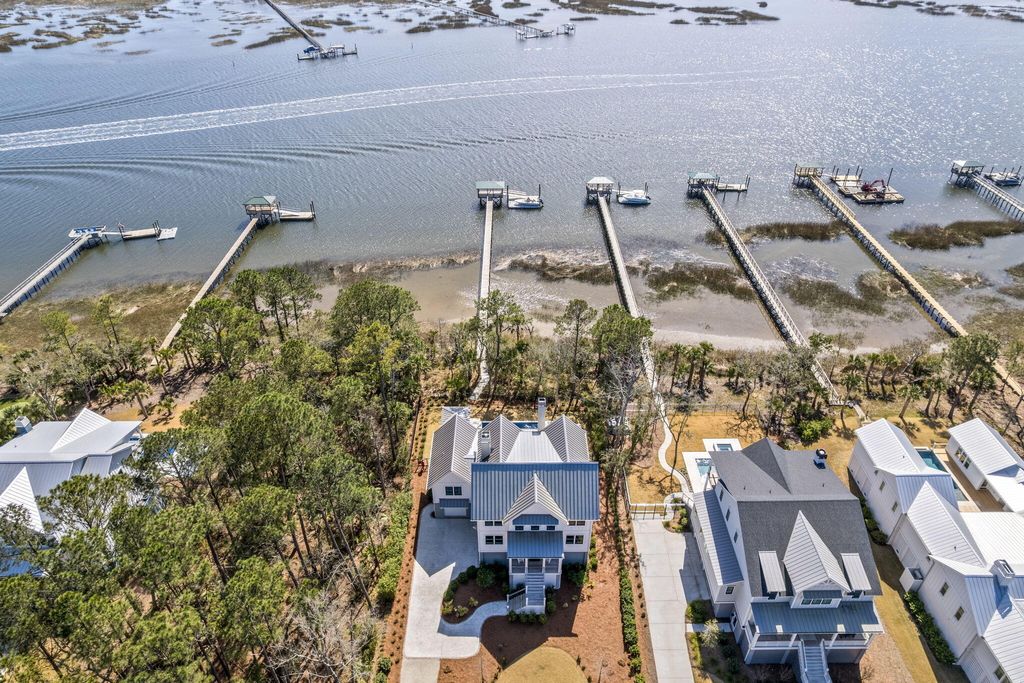 Photo of 1505 E Deep Creek Overlook, Mount Pleasant, SC 29429 (MLS # 26007275)