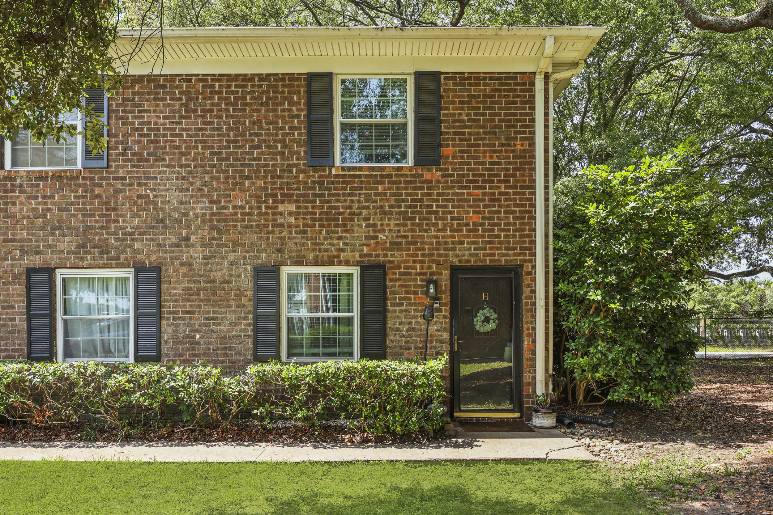 21 Rivers Point Row 9h