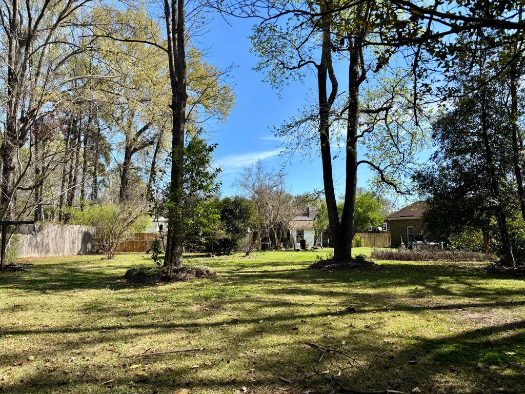 Photo of 246 Columbia Drive, Ladson, SC 29456 (MLS # 26007612)