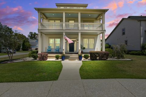 Photo of 4303 Misty Hollow Lane, Ravenel, SC 29470 (MLS # 26014903)