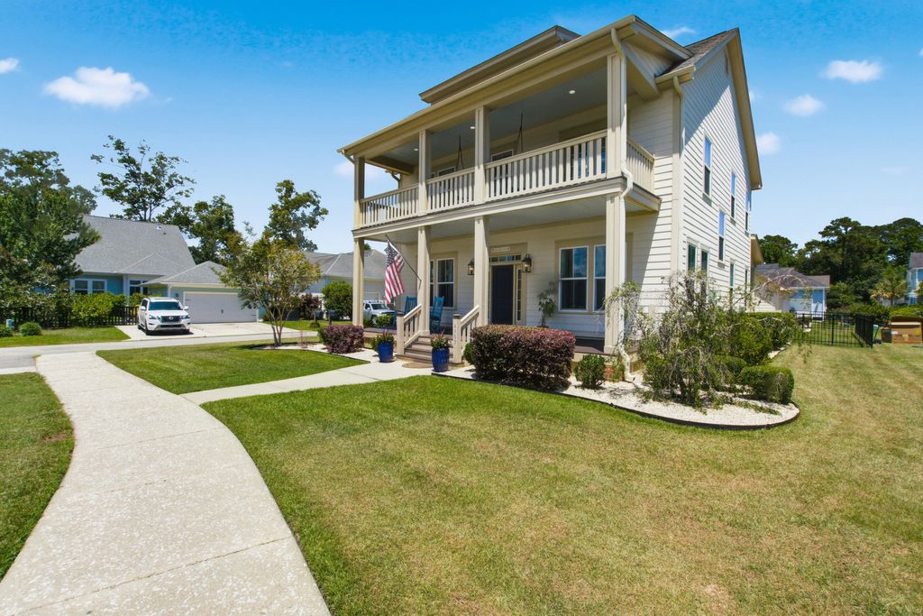 Photo of 4303 Misty Hollow Lane, Ravenel, SC 29470 (MLS # 26014903)