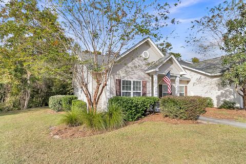 A home in North Charleston