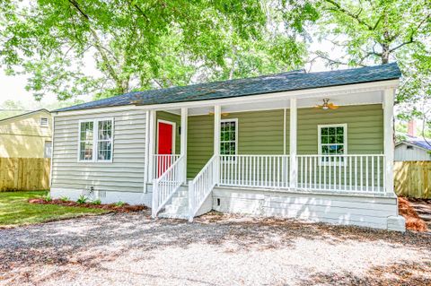 A home in North Charleston