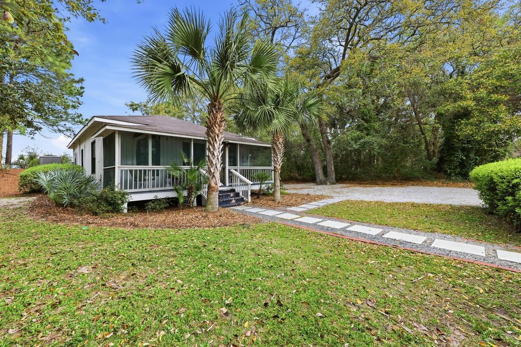 Photo of 214 E Huron Avenue, Folly Beach, SC 29439 (MLS # 26008974)