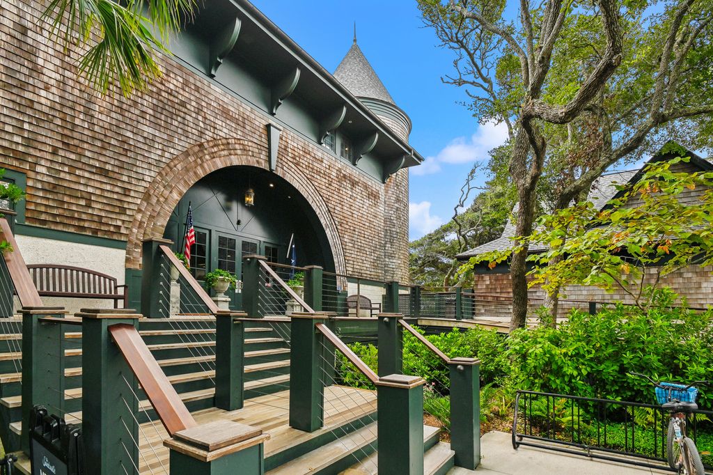 Photo of 1355 Dunlin Court, Kiawah Island, SC 29455 (MLS # 25026381)