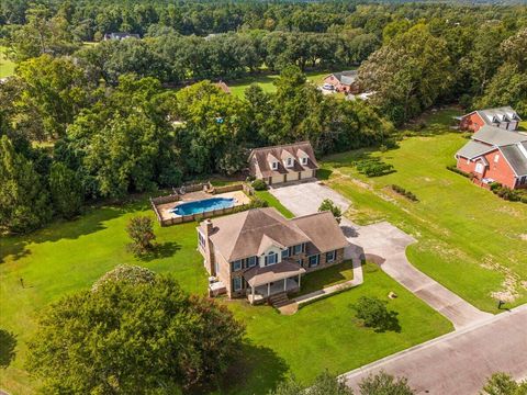 A home in Moncks Corner