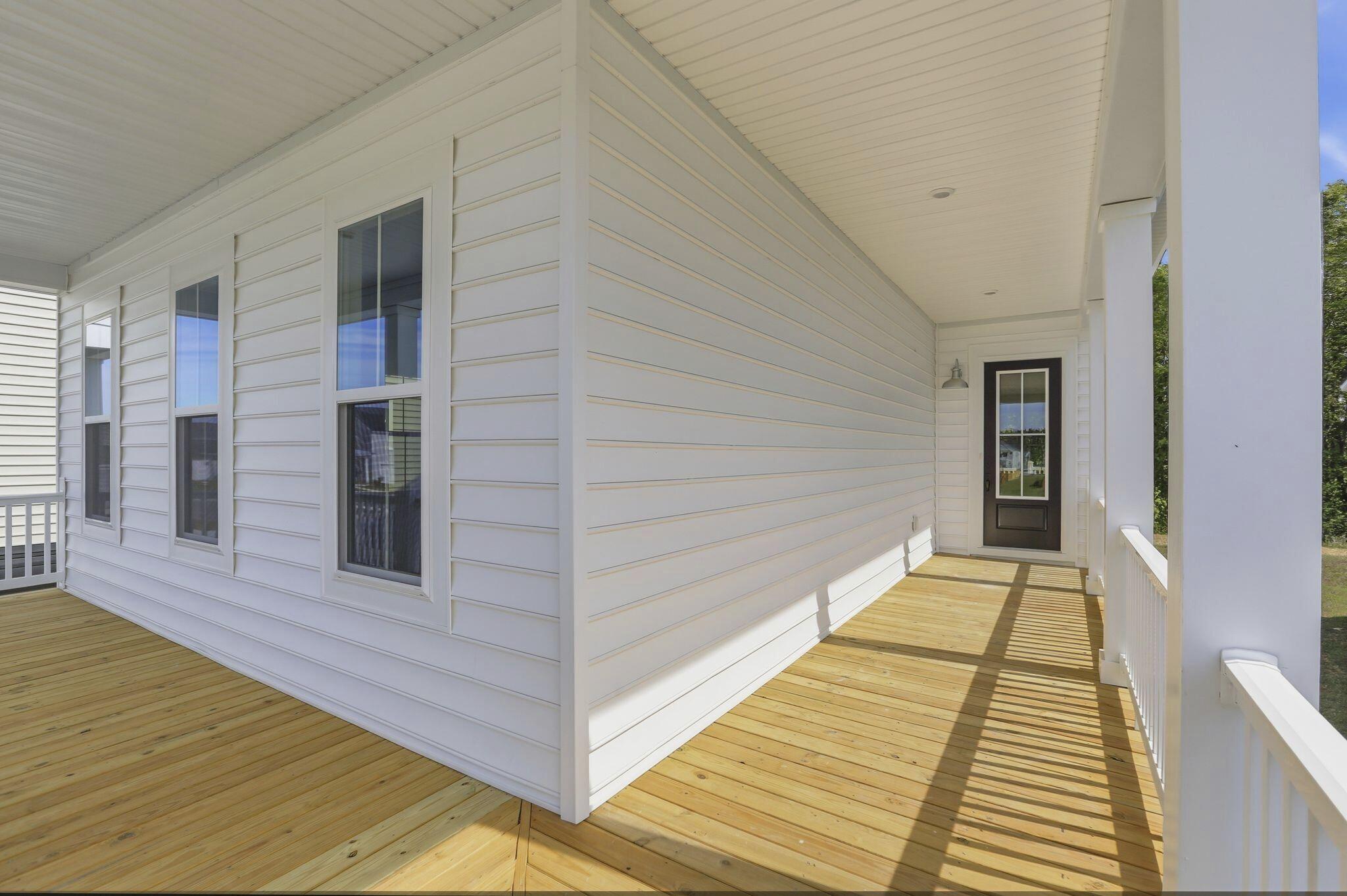 195 Threaded Fern Street