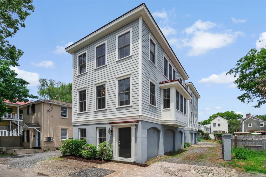 Photo of 6 Kirkland Lane, Charleston, SC 29401 (MLS # 25019867)