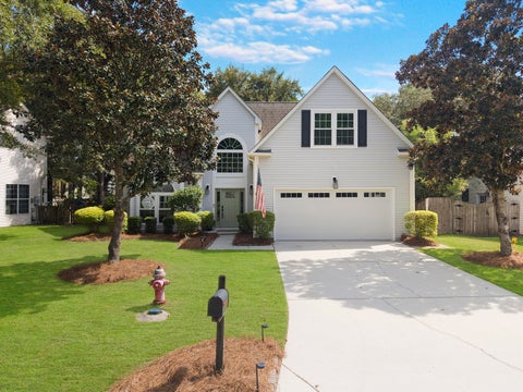 Photo of 2085 Country Manor Drive, Mount Pleasant, SC 29466 (MLS # 26025896)