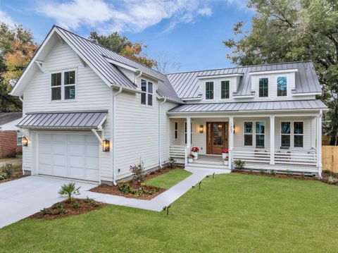 Photo of 1463 Seminole Street, Mount Pleasant, SC 29464 (MLS # 25029065)