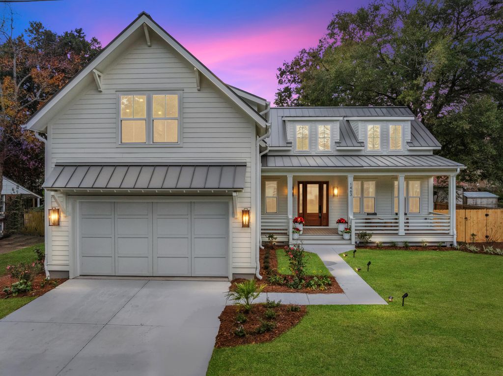 Photo of 1463 Seminole Street, Mount Pleasant, SC 29464 (MLS # 25029065)