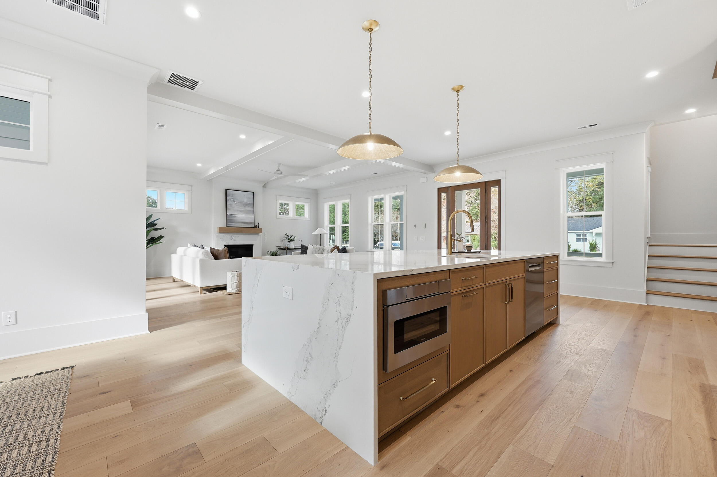 1463 Seminole Street