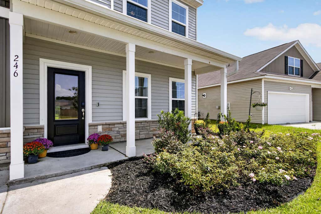 Photo of 246 Torslanda Lane, Summerville, SC 29486 (MLS # 26024323)