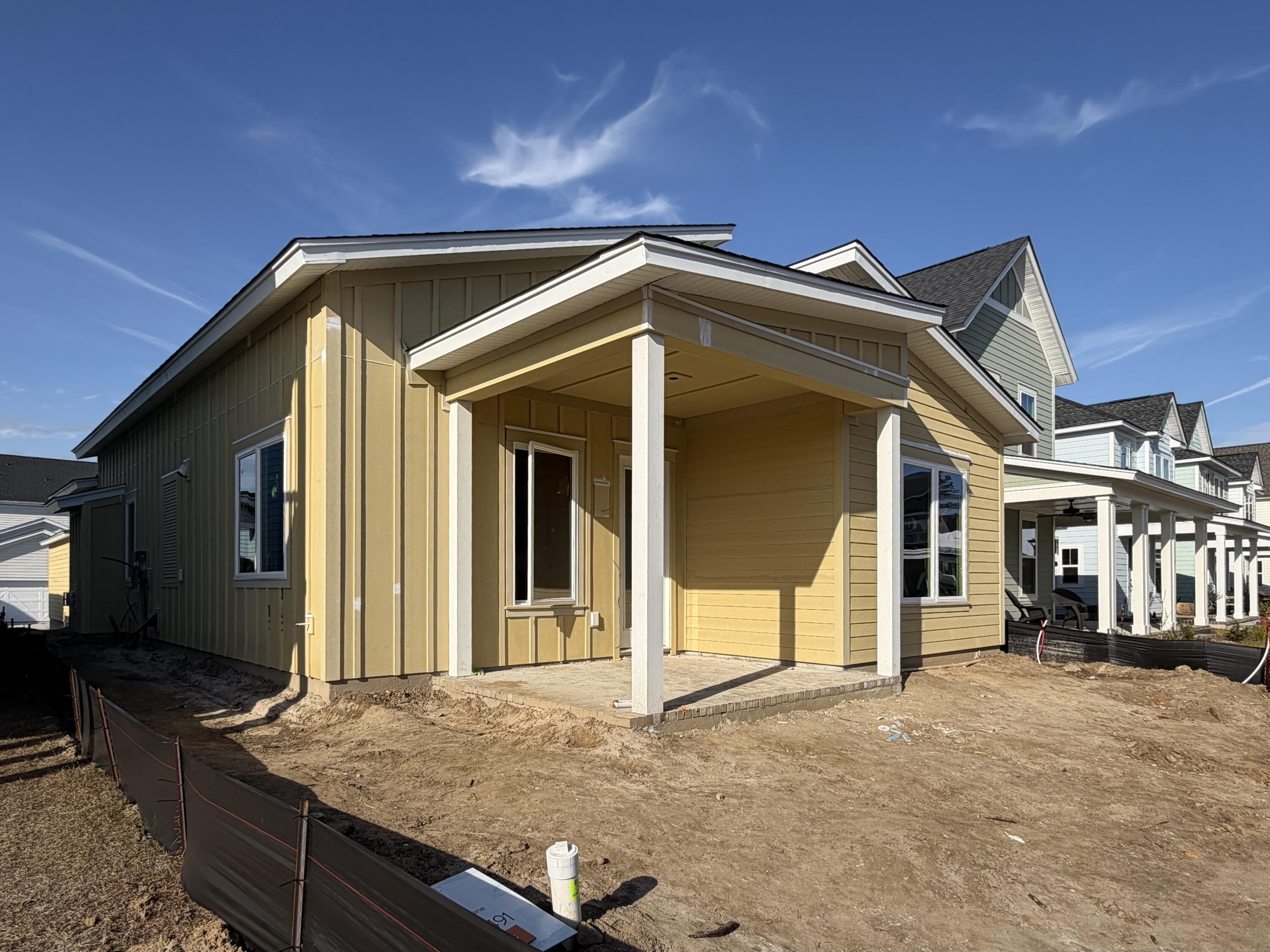 716 Rumbling Leaf Lane