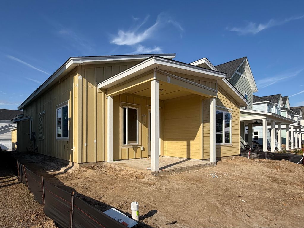 Photo of 716 Rumbling Leaf Lane, Summerville, SC 29486 (MLS # 26002245)