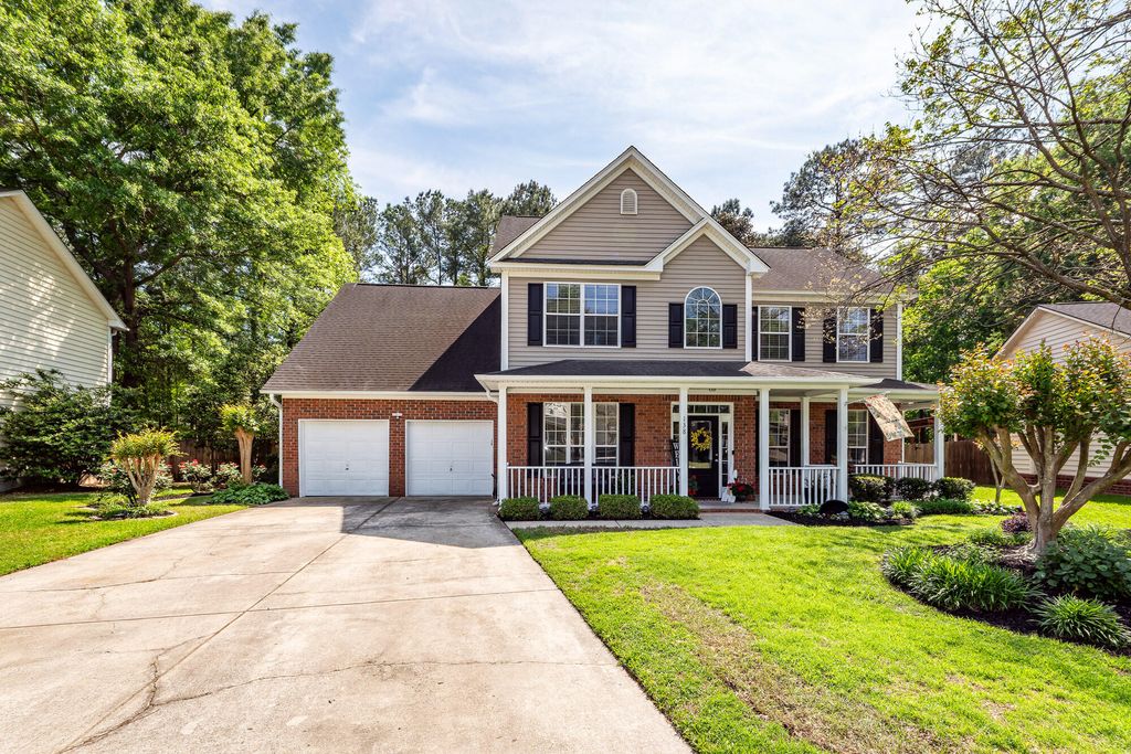Photo of 138 Guildford Drive, Goose Creek, SC 29445 (MLS # 26010152)
