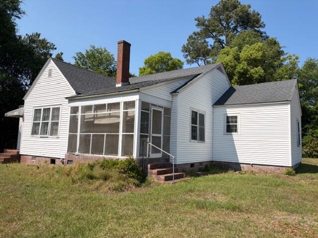 Photo of 8109 Old State Road, Holly Hill, SC 29059 (MLS # 26011712)