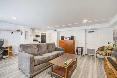 65 Vanderhorst Street Apt B Charleston SC 29403