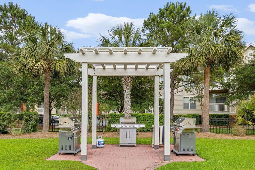 Photo of 1600 Long Grove Drive #1015, Mount Pleasant, SC 29464 (MLS # 26013637)