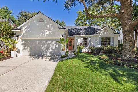 Photo of 209 Cobblestone Way, Mount Pleasant, SC 29464 (MLS # 23009151) Photo of 209 Cobblestone Way, Mount Pleasant, SC 29464 (MLS # 23009151)