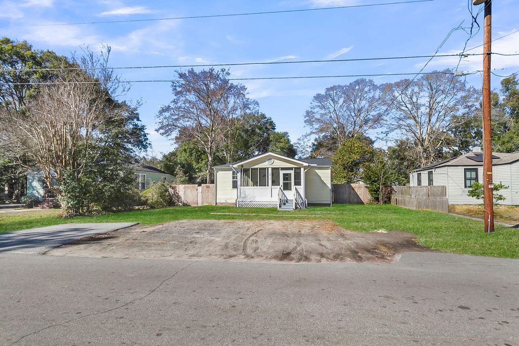 Photo of 2612 Stark Lane, North Charleston, SC 29405 (MLS # 26004090)