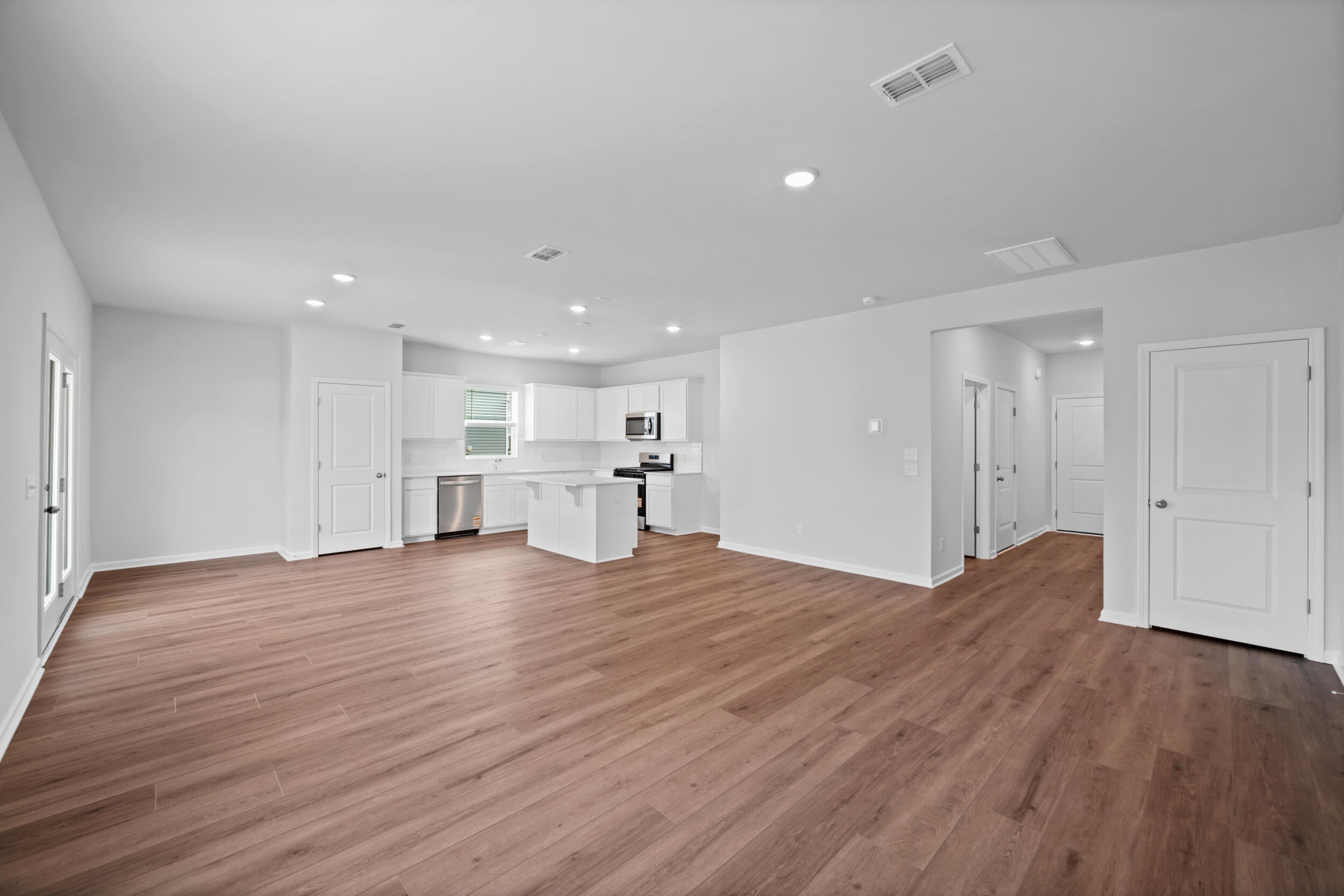 837 Meadowbrook Lane
