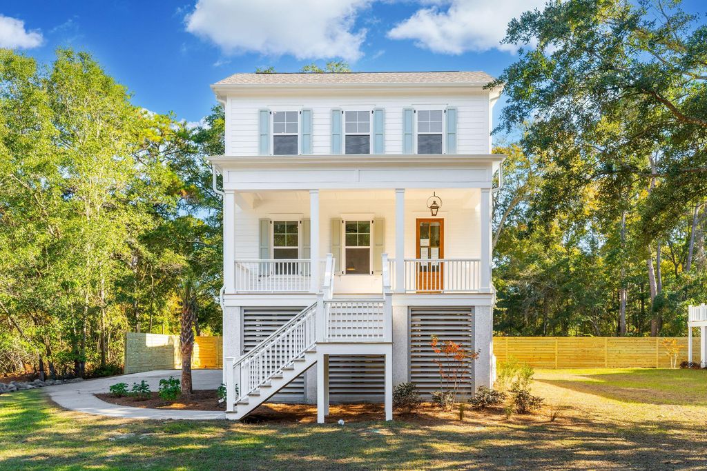 Photo of 1129 Hamlin Road, Mount Pleasant, SC 29466 (MLS # 26011984)