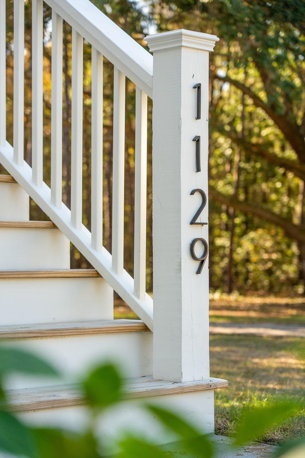1129 Hamlin Road